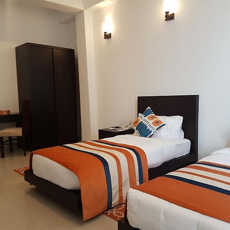 A One Hotel - "The Marine" Colombo Esterno foto